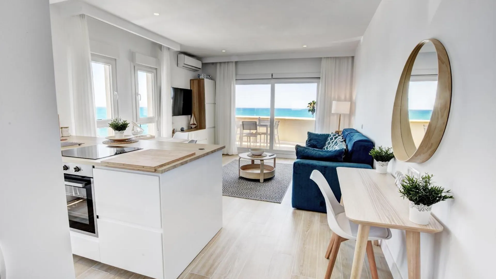 Beachfront Parque Paloma Benalmadena Apartment